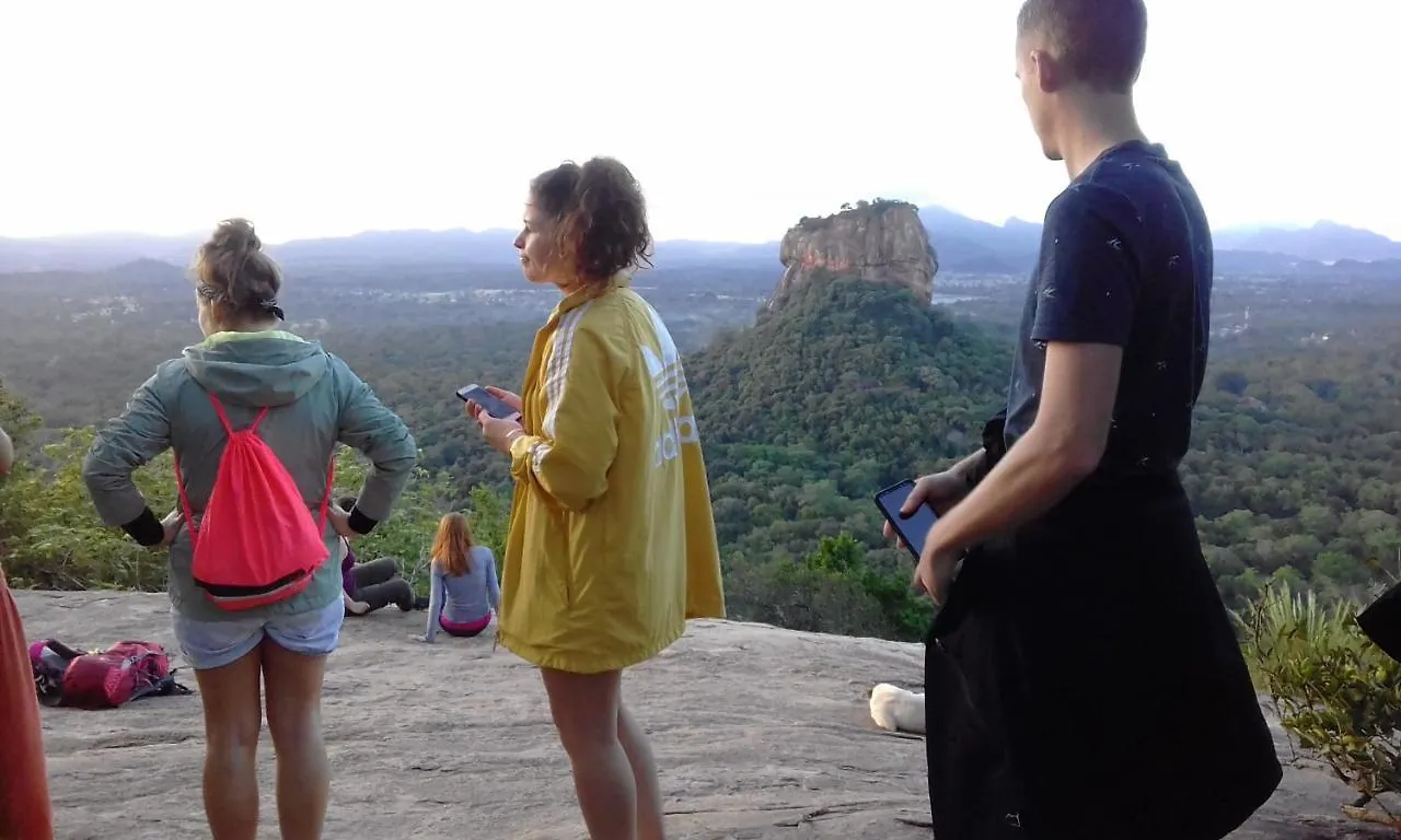 Homestay Liyara Home Stay Sigiriya